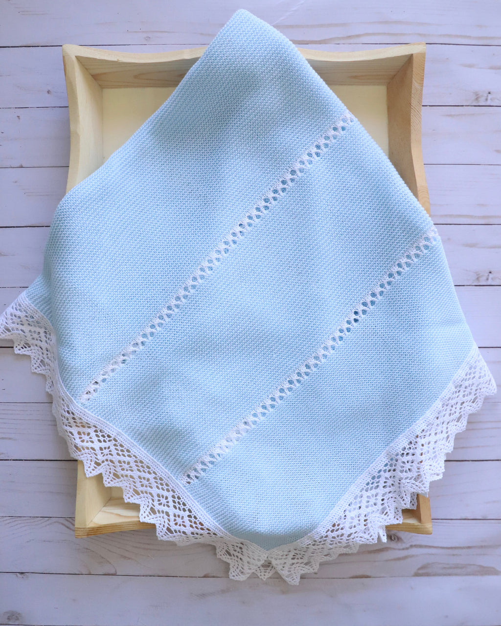 Knitted blanket - Blue and White