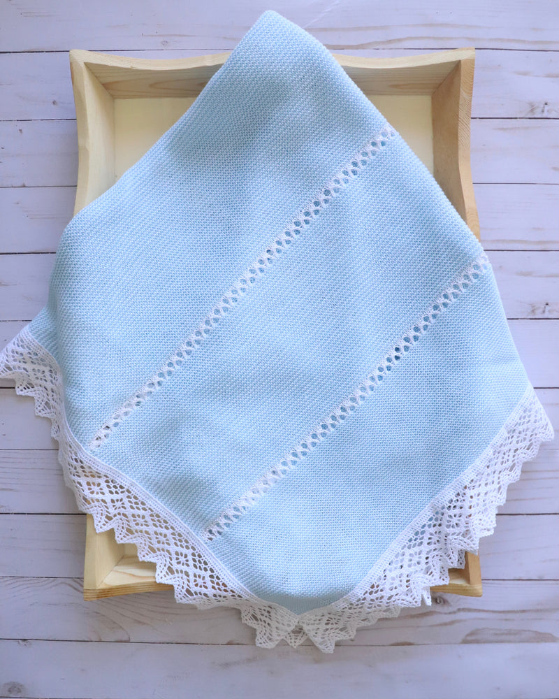 Knitted blanket - Blue and White